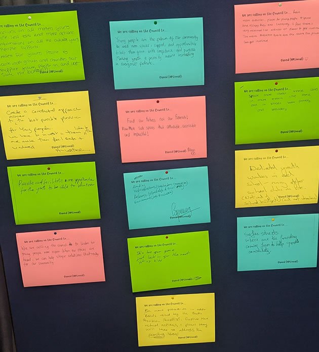 Youth meeting post-its 