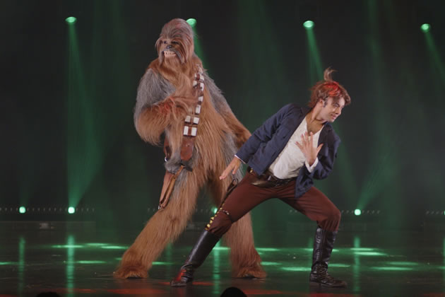 Han Solo and Chewbacca dancing 