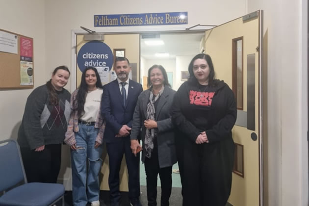 Cllr Grewal at the Feltham session with members of Citizens Advice Hounslow