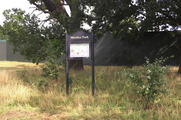 Morden Park sign